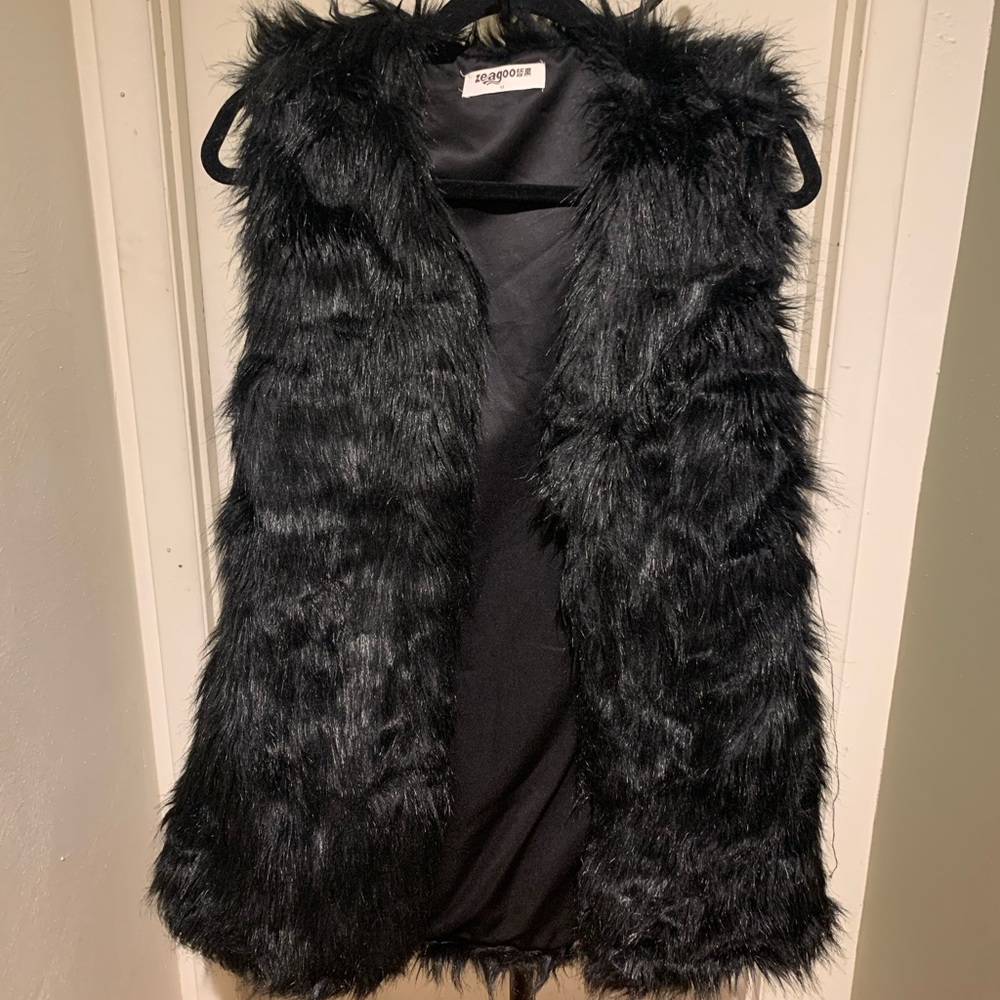 ❣️ faux fur black vest